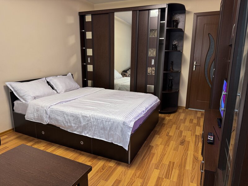 Drumul Taberei, garsoniera moderna.